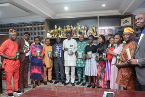 APC Chieftain, Femi Meshe Donates Books in Honour of Ayedatiwa @61