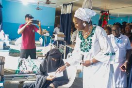 Ondo Gov’s Wife Showers Gifts on Quadruplet Family, Praises FMC Owo Team